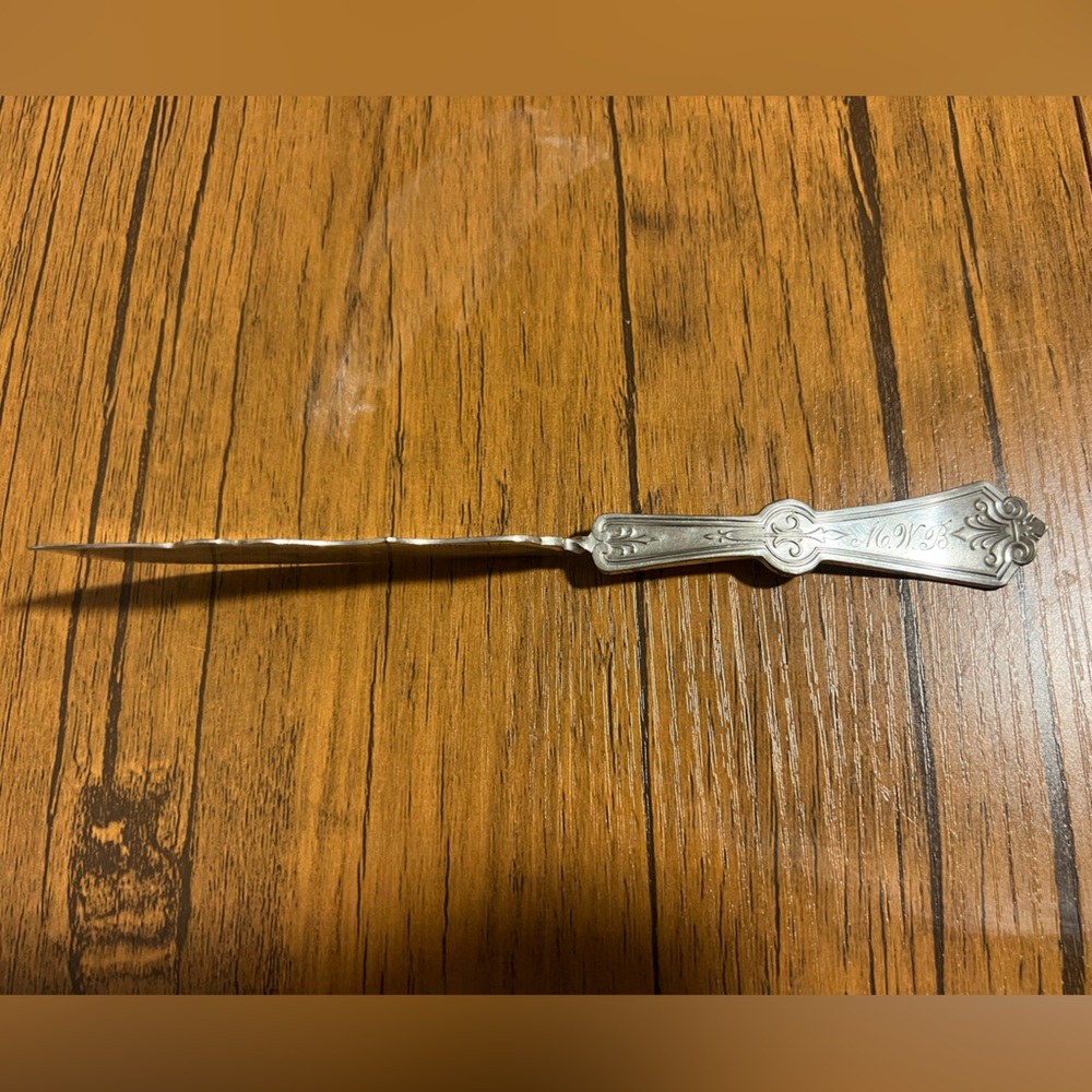 Rogers Bros 1847 Antique Silverplate Decorative Butter Knife “MWB” Monogram